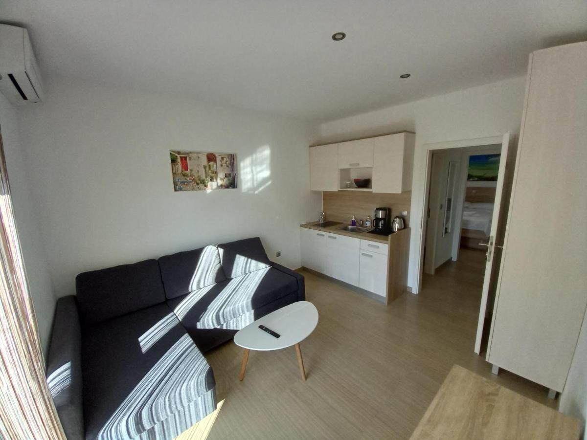 Apartmani Tropical Βόντιτσε Εξωτερικό φωτογραφία