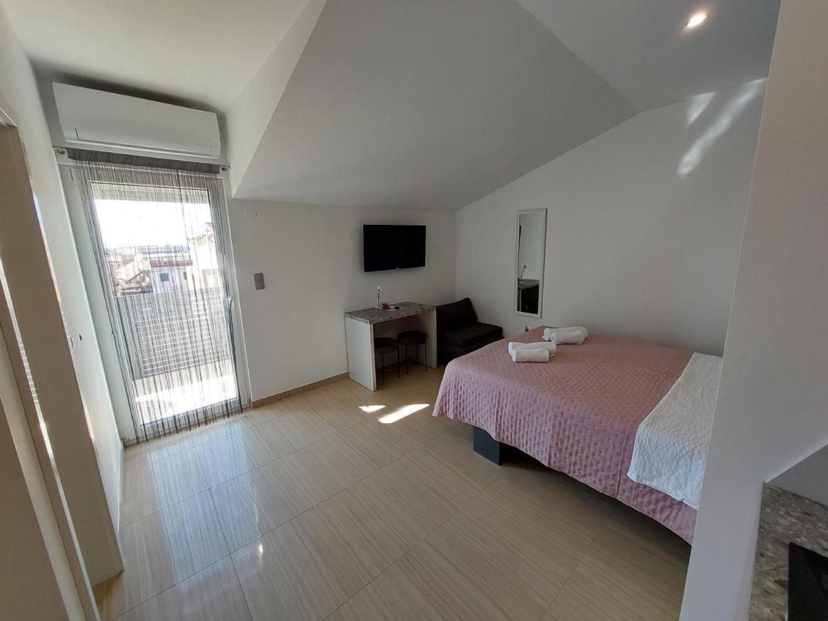 Apartmani Tropical Βόντιτσε Εξωτερικό φωτογραφία