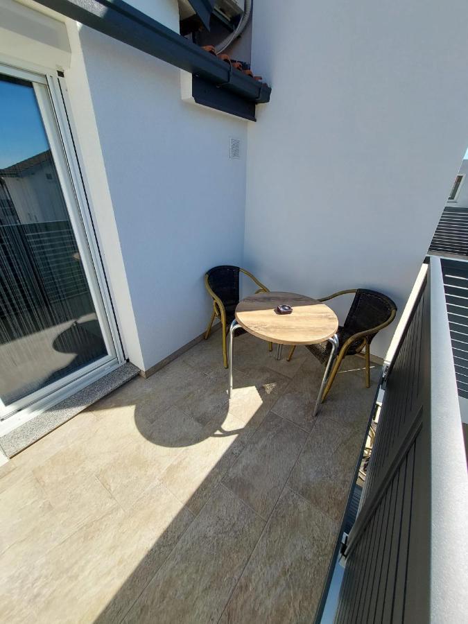 Apartmani Tropical Βόντιτσε Εξωτερικό φωτογραφία