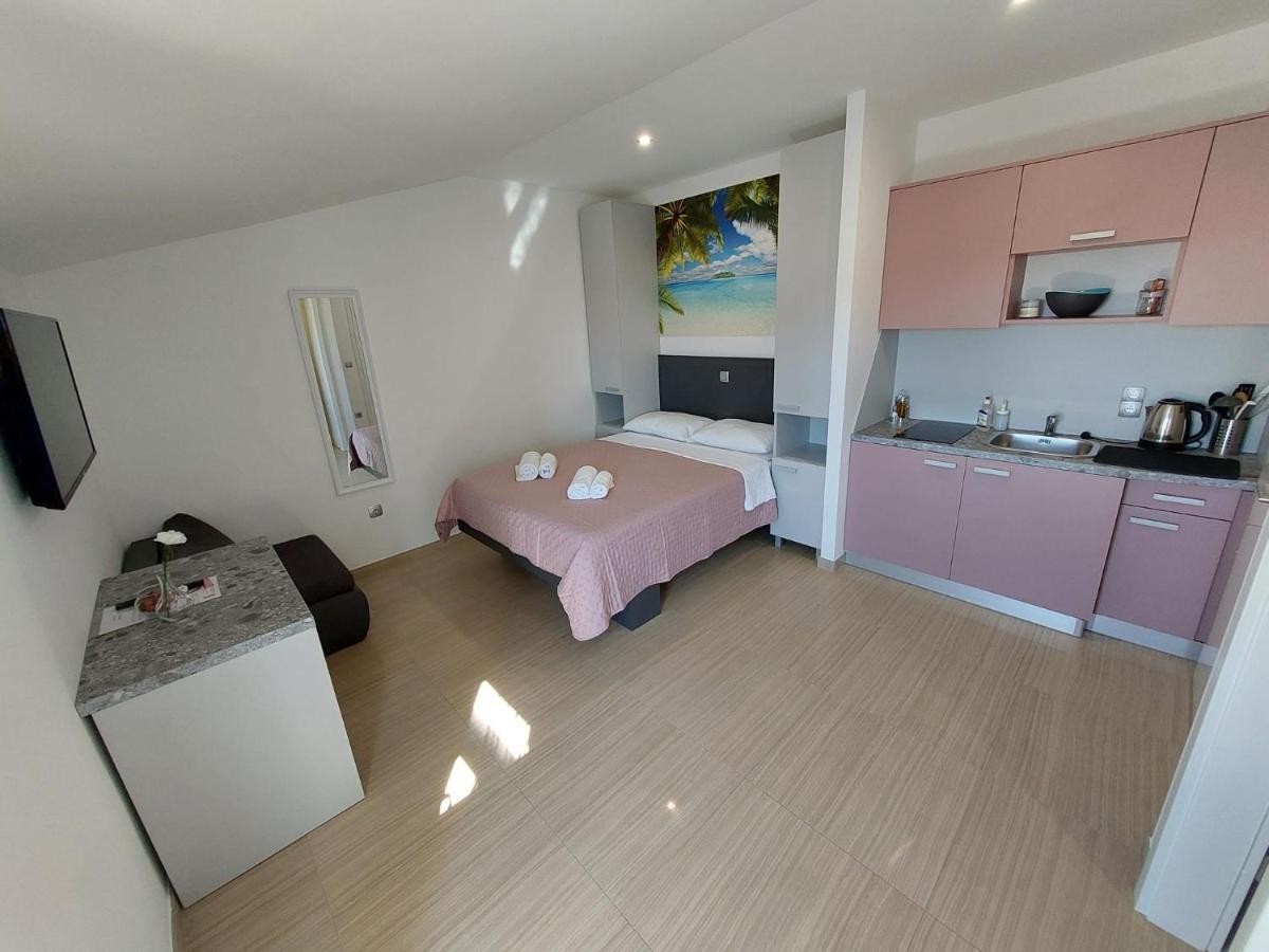 Apartmani Tropical Βόντιτσε Εξωτερικό φωτογραφία