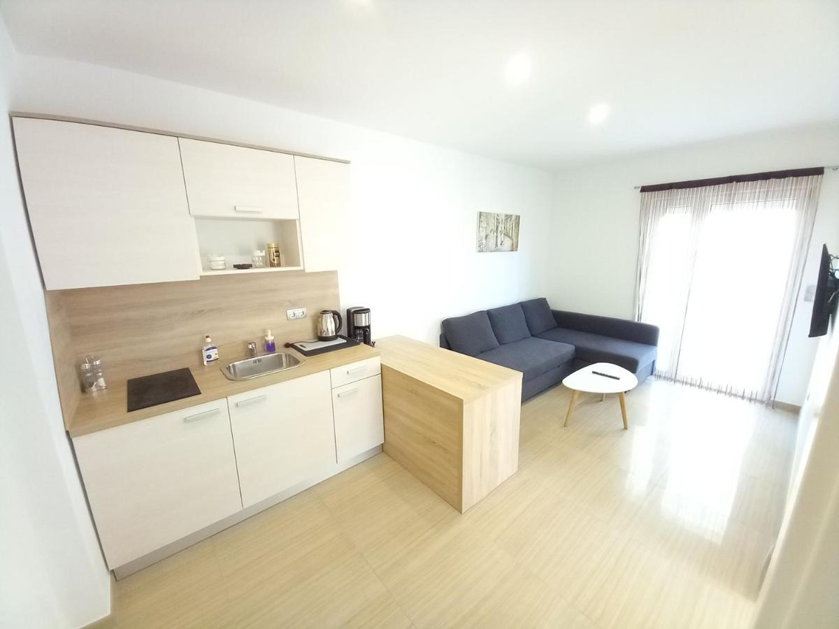 Apartmani Tropical Βόντιτσε Εξωτερικό φωτογραφία