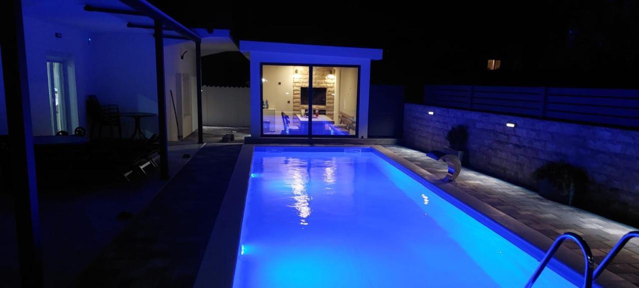 Apartmani Tropical Βόντιτσε Εξωτερικό φωτογραφία